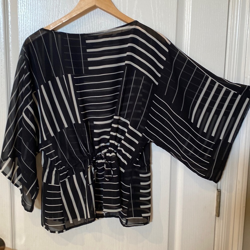 Chaps drawstring waist three-quarter sleeve black and white top